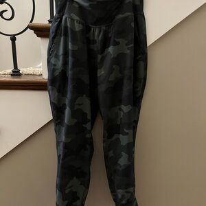 Old Navy Active Camouflage Joggers